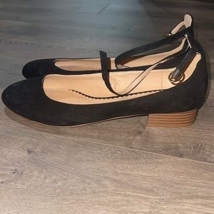 NEVER WORN Loft shoes